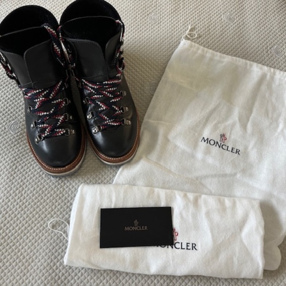 MONCLER Blanche Ankle Hiking Winter Boots Velvet Black Leather Women’s Size 41 - Picture 6 of 10